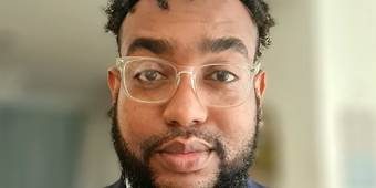 Ainsley. D. Carnarvon